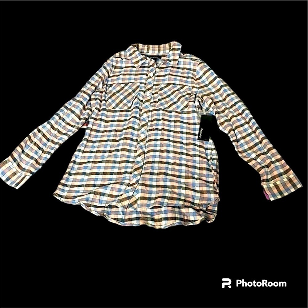 Womenβs Size small plaid relatively flannel